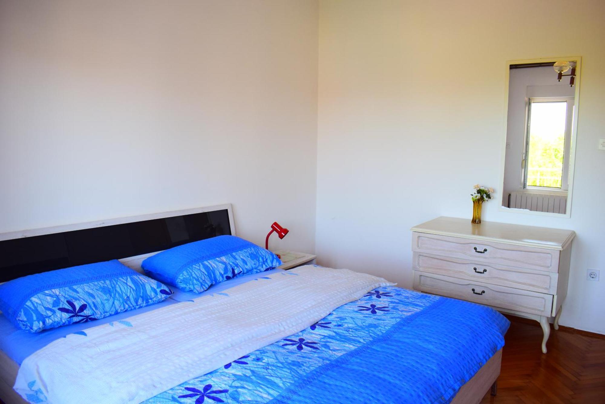 Apartments Milica มาลินสกา ห้อง รูปภาพ
